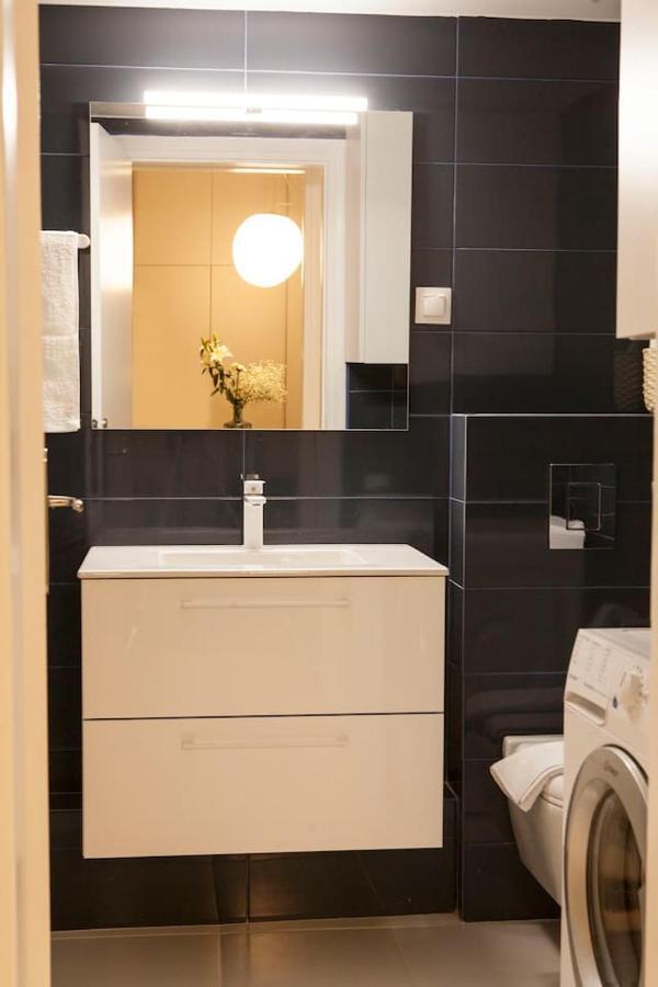 Chic & Comfortable Central Apart, Close To National Archeological Museum! Athena Bagian luar foto